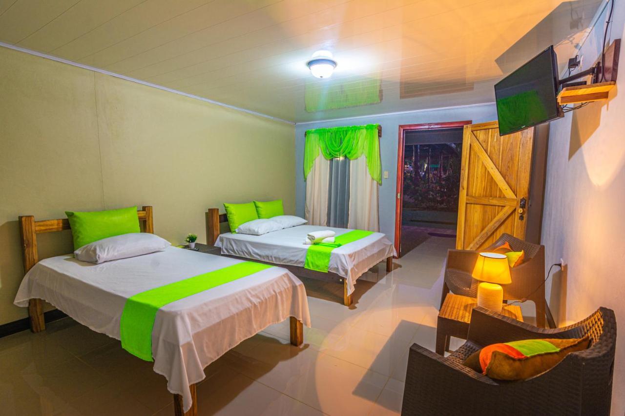 Rio Celeste Springs Blue Lodge Bijagua Exterior photo
